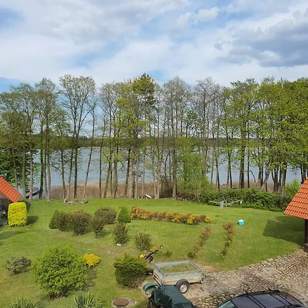 Ferienhaus Dom Nad Jeziorem Beldany Kamień
