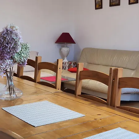 Dom Nad Jeziorem Beldany Kamień