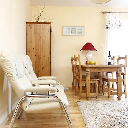 Ferienhaus Dom Nad Jeziorem Beldany Kamień